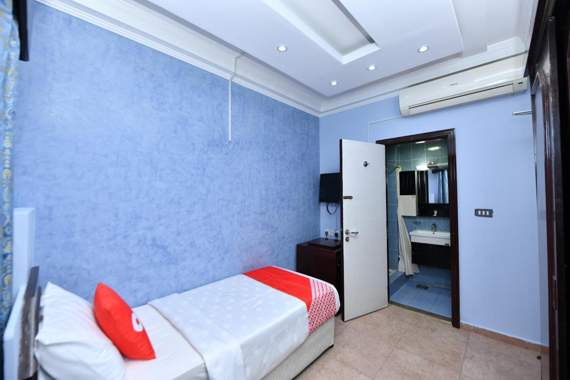 מוסקט Oyo 137 Marina Hotel מראה חיצוני תמונה